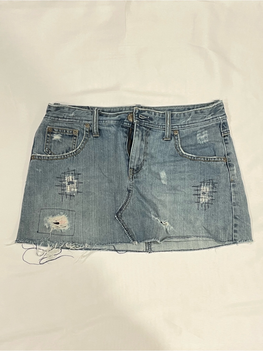 Vintage American Eagle Casual Distressed Light Blue Denim Mini Skirt